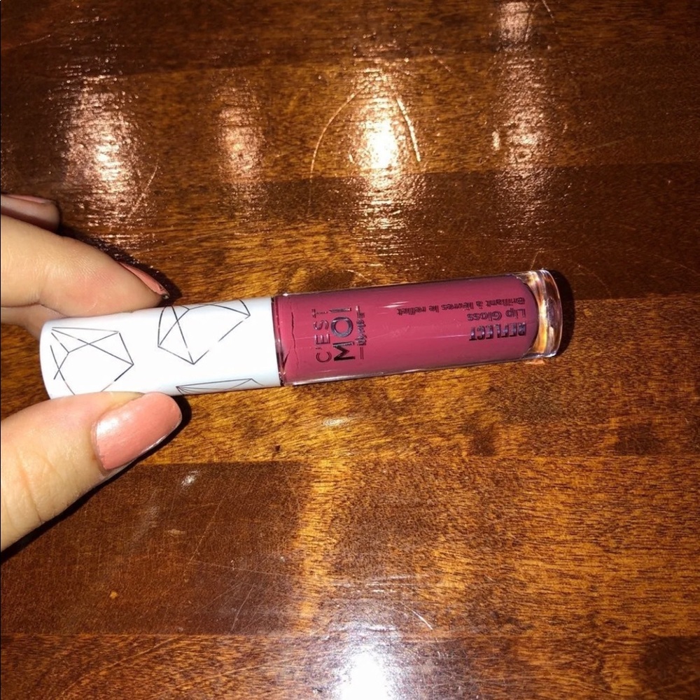 Makeup Bundle - Picture 8 of 8